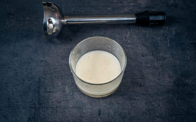 Thicker vinaigrette consistency after blending Thicker vinaigrette consistency after blending