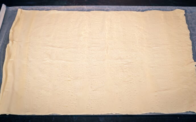 Anchovy and Zucchini Flower Pizza: Step 2.