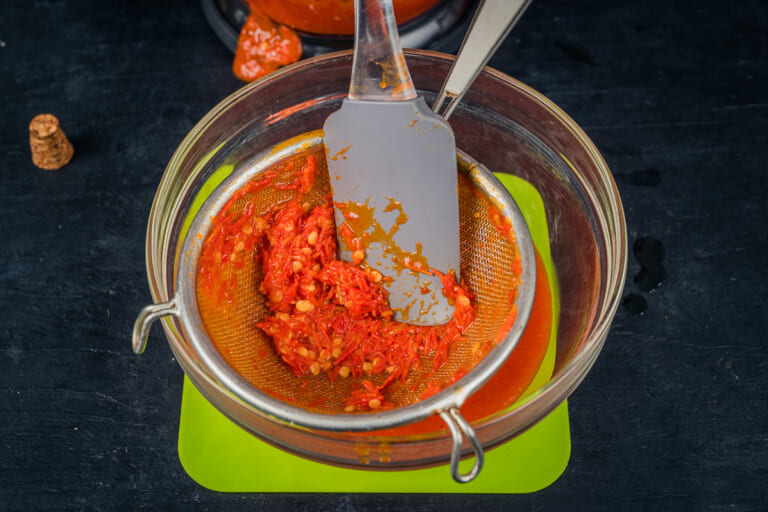Homemade Sriracha Sauce Without Fermentation: Step 6.