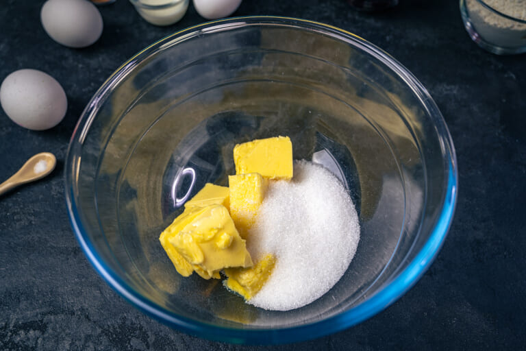 Cherry muffins: Combining butter with sugar and salt