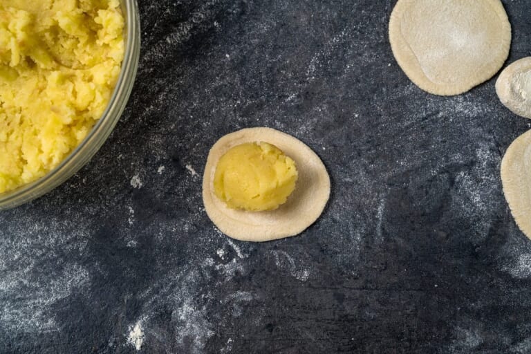 Dough disc with potato filling