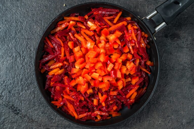 Ukrainian Borscht: Adding Bell Pepper to the Pan