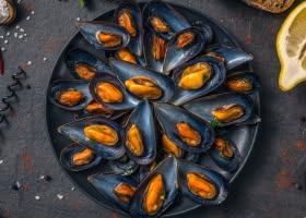 Mussels in White Wine Sauce Recipe